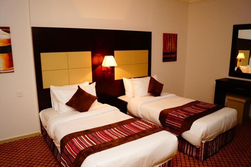Ashaad Al-Tahliah Hotel And Suites Riad Exterior foto